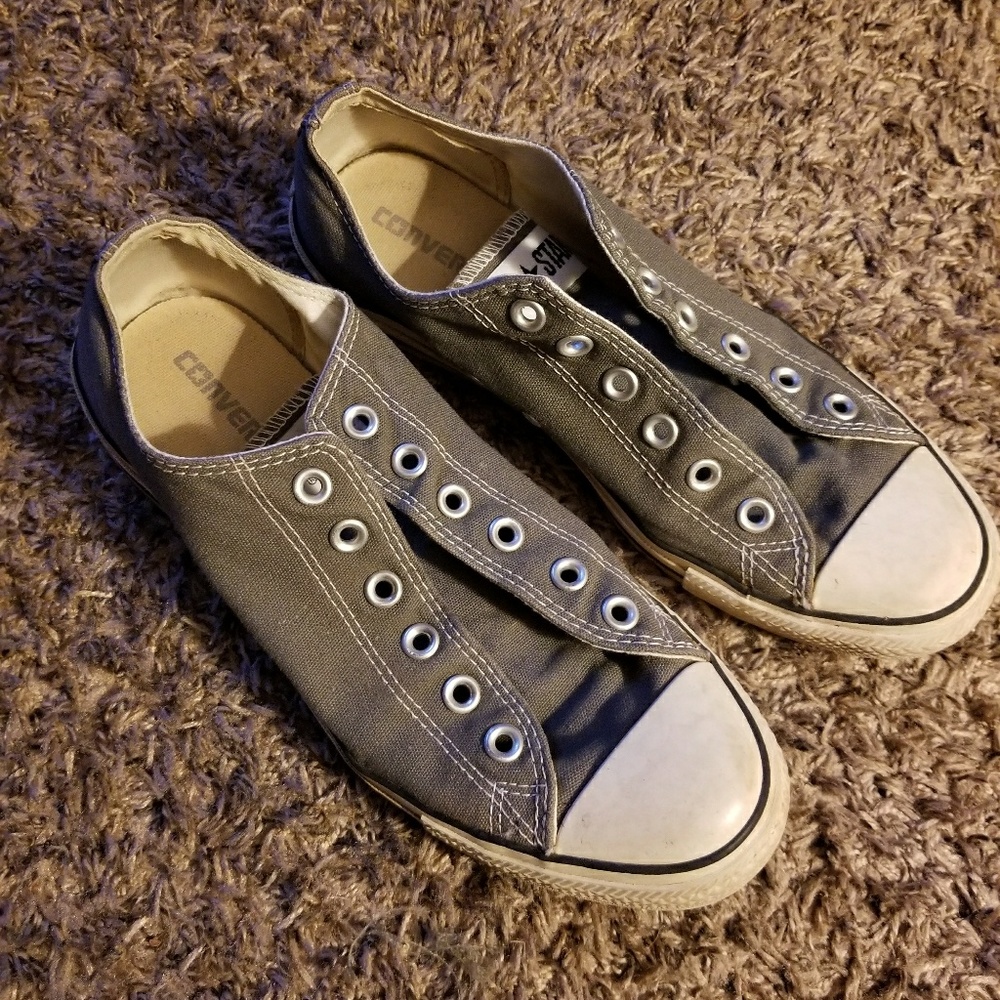 Gray Converse (black shoe laces)